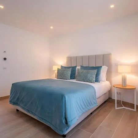 View Da By Blue Diamond 24-1f Appartement